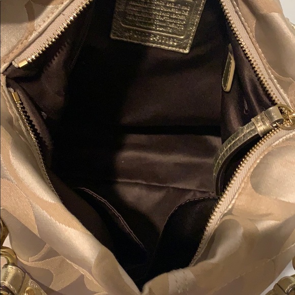 Coach shoulder bag - Picture 3 of 8
